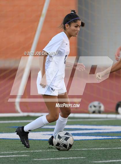Thumbnail 2 in Lee Vs Warren (NEISD Soccer Showcase) photogallery.