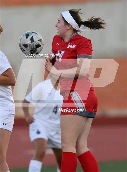 Thumbnail 1 in Lee Vs Warren (NEISD Soccer Showcase) photogallery.