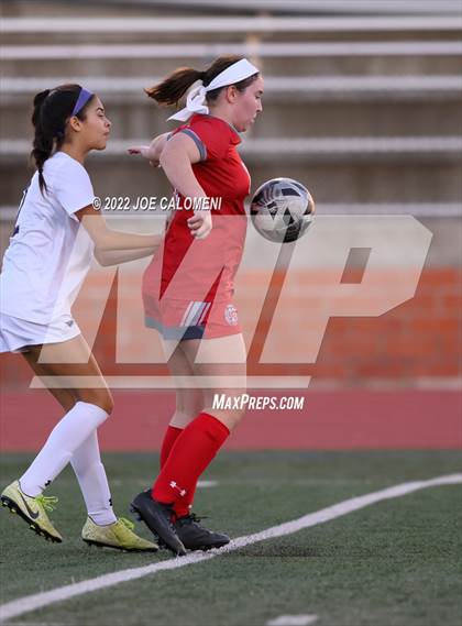 Thumbnail 1 in Lee Vs Warren (NEISD Soccer Showcase) photogallery.