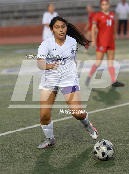 Thumbnail 2 in Lee Vs Warren (NEISD Soccer Showcase) photogallery.