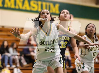 Thumbnail 1 in Gregori @ Sonora photogallery.