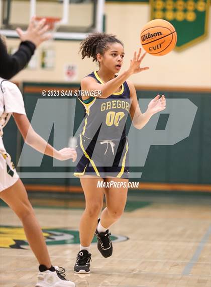 Thumbnail 2 in Gregori @ Sonora photogallery.