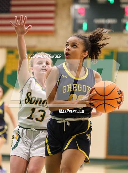 Thumbnail 3 in Gregori @ Sonora photogallery.