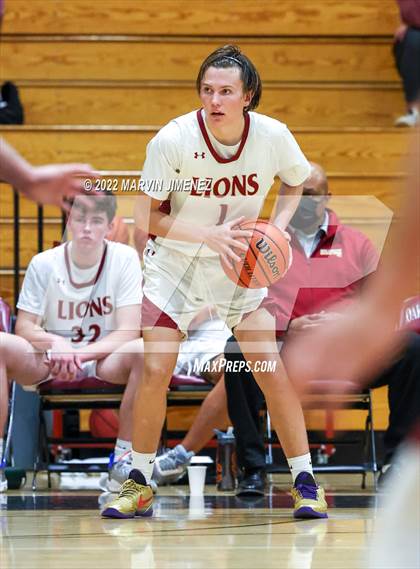 Thumbnail 2 in Oaks Christian vs Westlake photogallery.