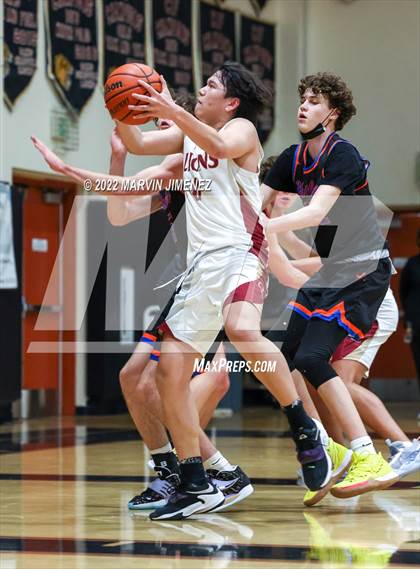 Thumbnail 1 in Oaks Christian vs Westlake photogallery.