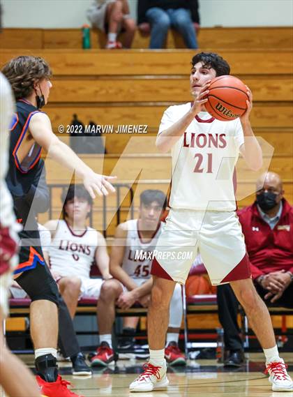 Thumbnail 3 in Oaks Christian vs Westlake photogallery.
