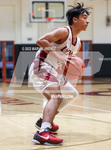 Thumbnail 1 in Oaks Christian vs Westlake photogallery.