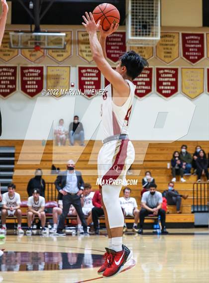 Thumbnail 1 in Oaks Christian vs Westlake photogallery.