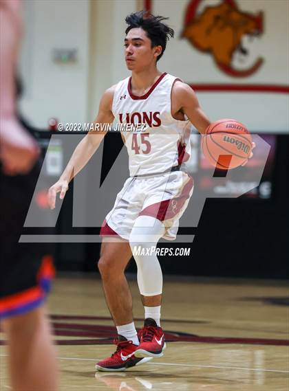 Thumbnail 2 in Oaks Christian vs Westlake photogallery.