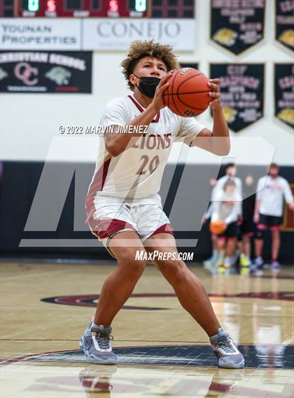 Thumbnail 3 in Oaks Christian vs Westlake photogallery.