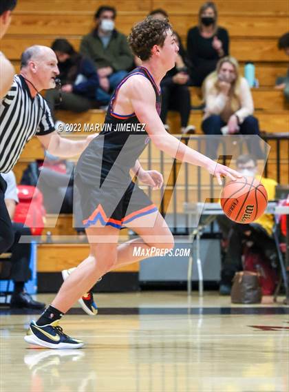 Thumbnail 2 in Oaks Christian vs Westlake photogallery.