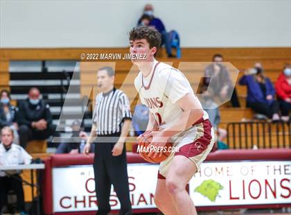 Thumbnail 3 in Oaks Christian vs Westlake photogallery.