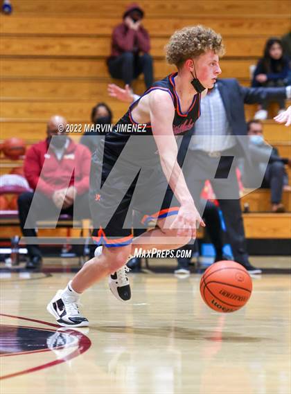 Thumbnail 1 in Oaks Christian vs Westlake photogallery.