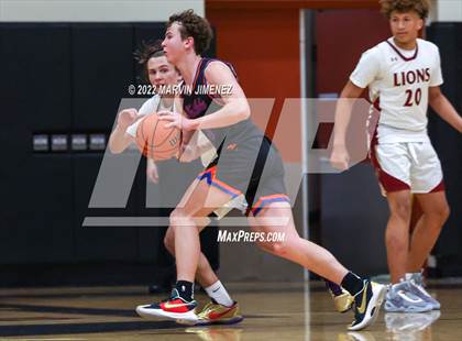 Thumbnail 3 in Oaks Christian vs Westlake photogallery.