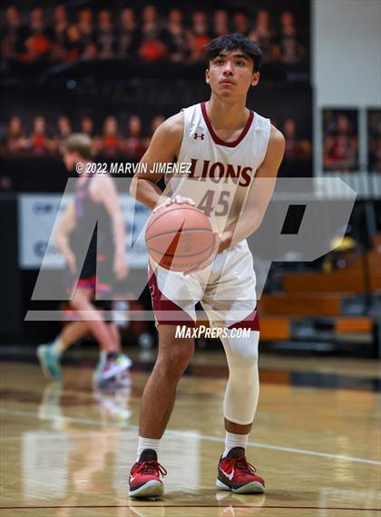 Thumbnail 1 in Oaks Christian vs Westlake photogallery.
