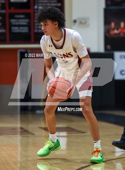 Thumbnail 2 in Oaks Christian vs Westlake photogallery.