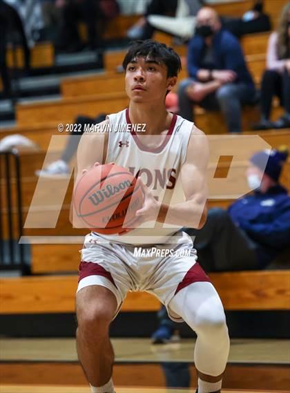 Thumbnail 1 in Oaks Christian vs Westlake photogallery.