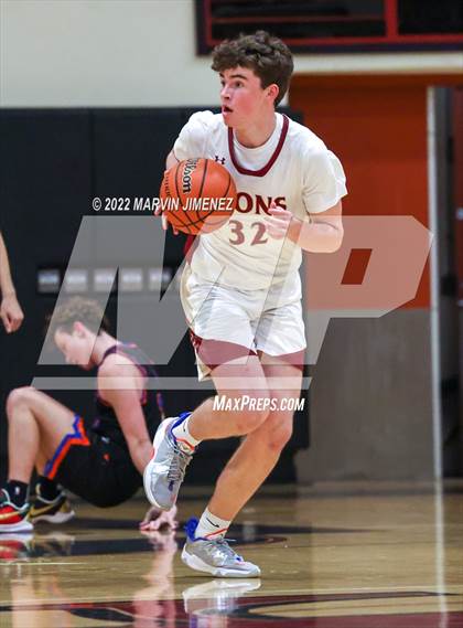 Thumbnail 1 in Oaks Christian vs Westlake photogallery.