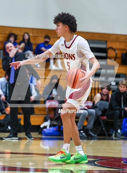 Thumbnail 1 in Oaks Christian vs Westlake photogallery.