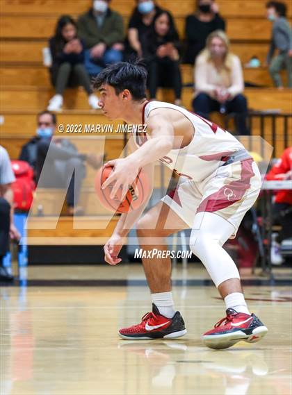 Thumbnail 2 in Oaks Christian vs Westlake photogallery.