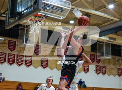 Thumbnail 1 in Oaks Christian vs Westlake photogallery.