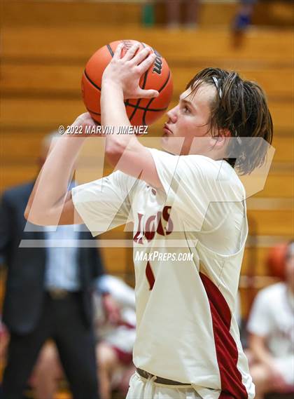 Thumbnail 3 in Oaks Christian vs Westlake photogallery.