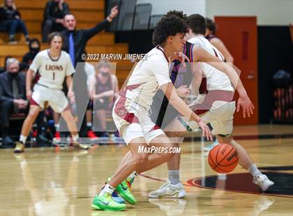 Thumbnail 1 in Oaks Christian vs Westlake photogallery.