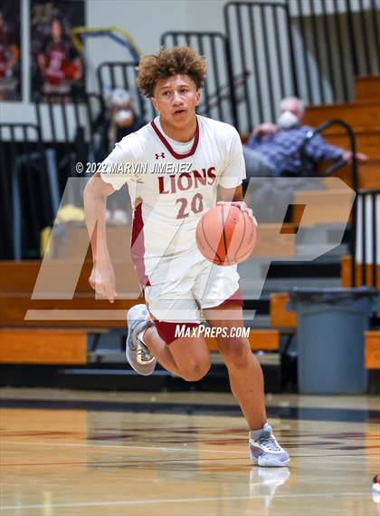 Thumbnail 1 in Oaks Christian vs Westlake photogallery.