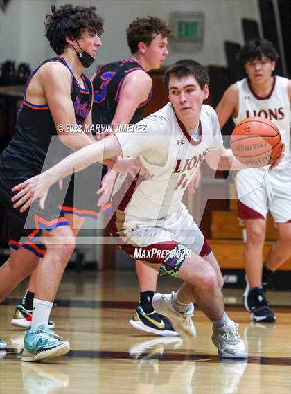 Thumbnail 3 in Oaks Christian vs Westlake photogallery.