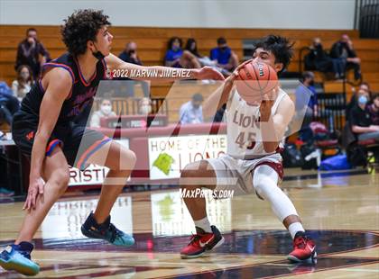 Thumbnail 3 in Oaks Christian vs Westlake photogallery.