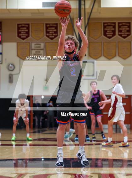 Thumbnail 2 in Oaks Christian vs Westlake photogallery.