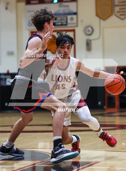 Thumbnail 3 in Oaks Christian vs Westlake photogallery.