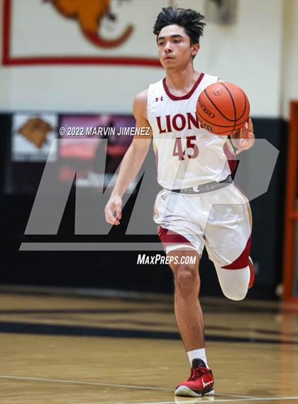 Thumbnail 2 in Oaks Christian vs Westlake photogallery.