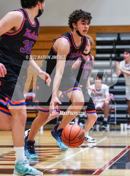 Thumbnail 3 in Oaks Christian vs Westlake photogallery.