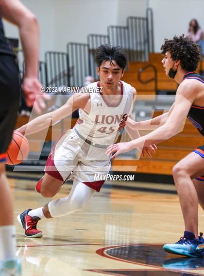Thumbnail 2 in Oaks Christian vs Westlake photogallery.
