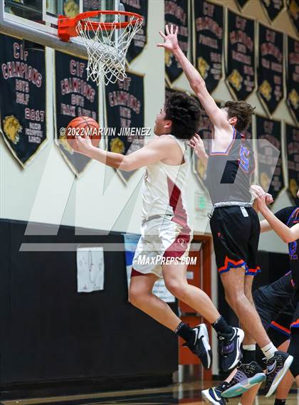 Thumbnail 2 in Oaks Christian vs Westlake photogallery.