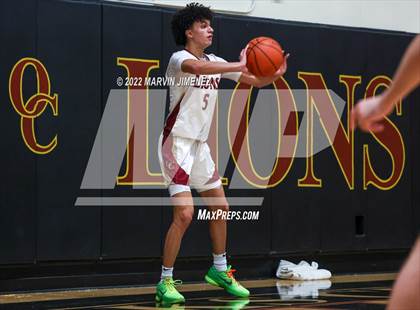 Thumbnail 2 in Oaks Christian vs Westlake photogallery.