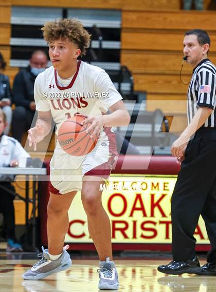 Thumbnail 3 in Oaks Christian vs Westlake photogallery.