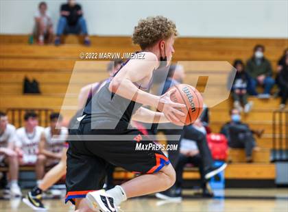 Thumbnail 2 in Oaks Christian vs Westlake photogallery.