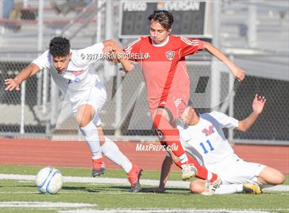 Thumbnail 3 in Maricopa vs. Mountain View (Coyote Classic)  photogallery.