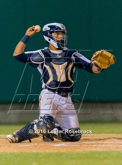 Thumbnail 1 in Stevens vs O'Connor photogallery.