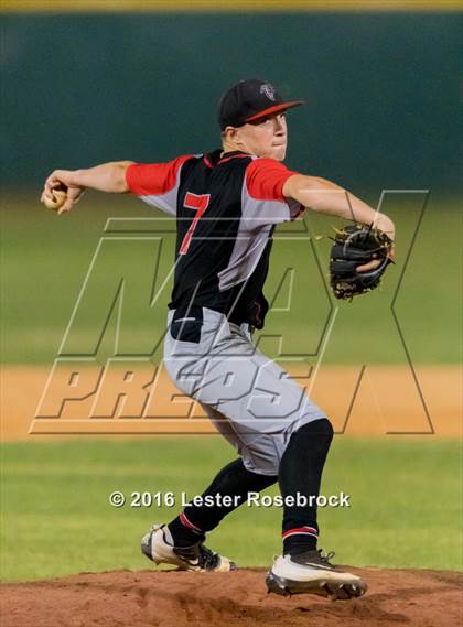 Thumbnail 2 in Stevens vs O'Connor photogallery.