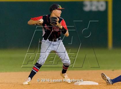 Thumbnail 3 in Stevens vs O'Connor photogallery.