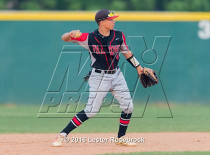 Thumbnail 1 in Stevens vs O'Connor photogallery.