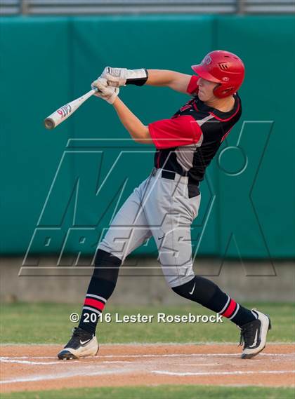 Thumbnail 1 in Stevens vs O'Connor photogallery.