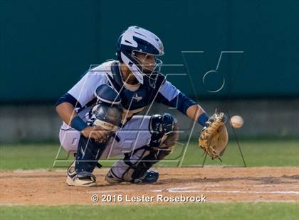 Thumbnail 3 in Stevens vs O'Connor photogallery.