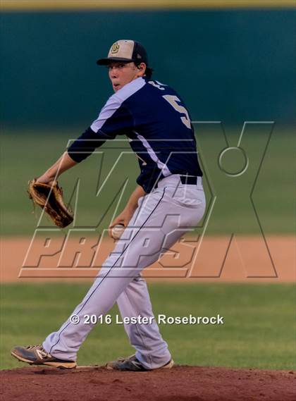Thumbnail 3 in Stevens vs O'Connor photogallery.