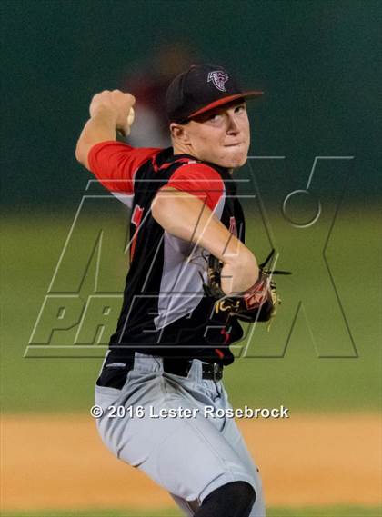 Thumbnail 2 in Stevens vs O'Connor photogallery.
