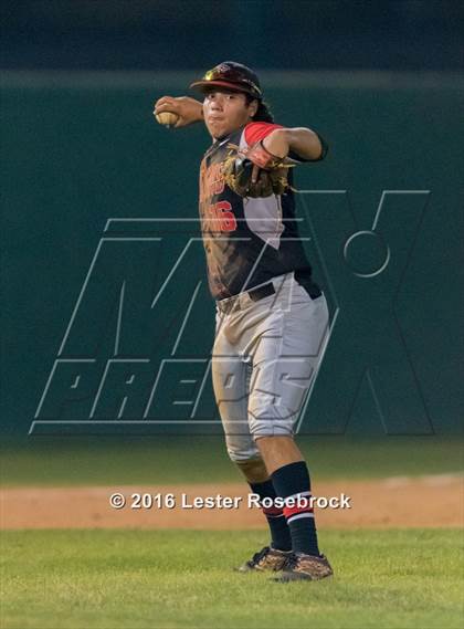 Thumbnail 2 in Stevens vs O'Connor photogallery.