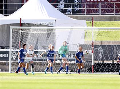 Thumbnail 2 in Dawson School vs. Crested Butte (CHSAA 2A Championship) photogallery.